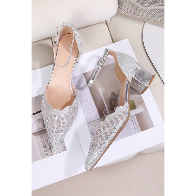 DM838-28 Grande pointure