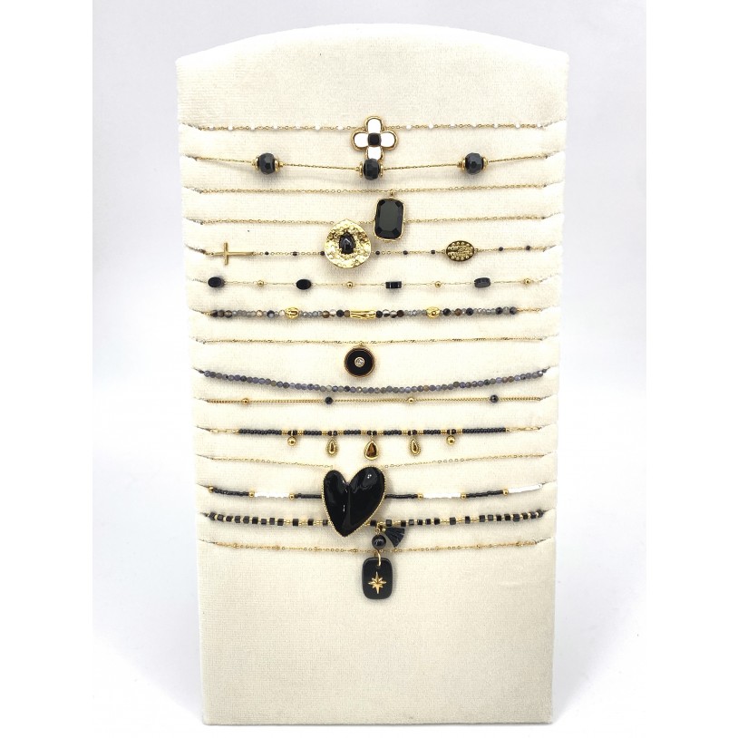 LOT15COLL590-1