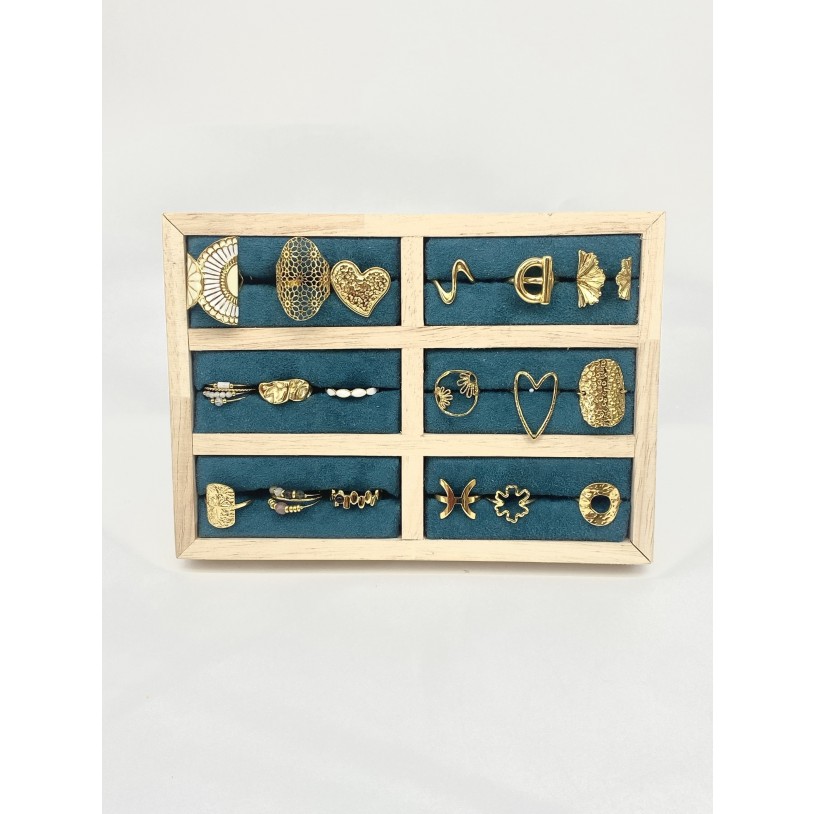 LOT18BAG690-1