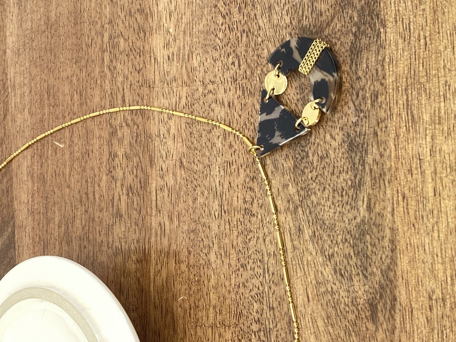 CO49 1 BEIGE 1