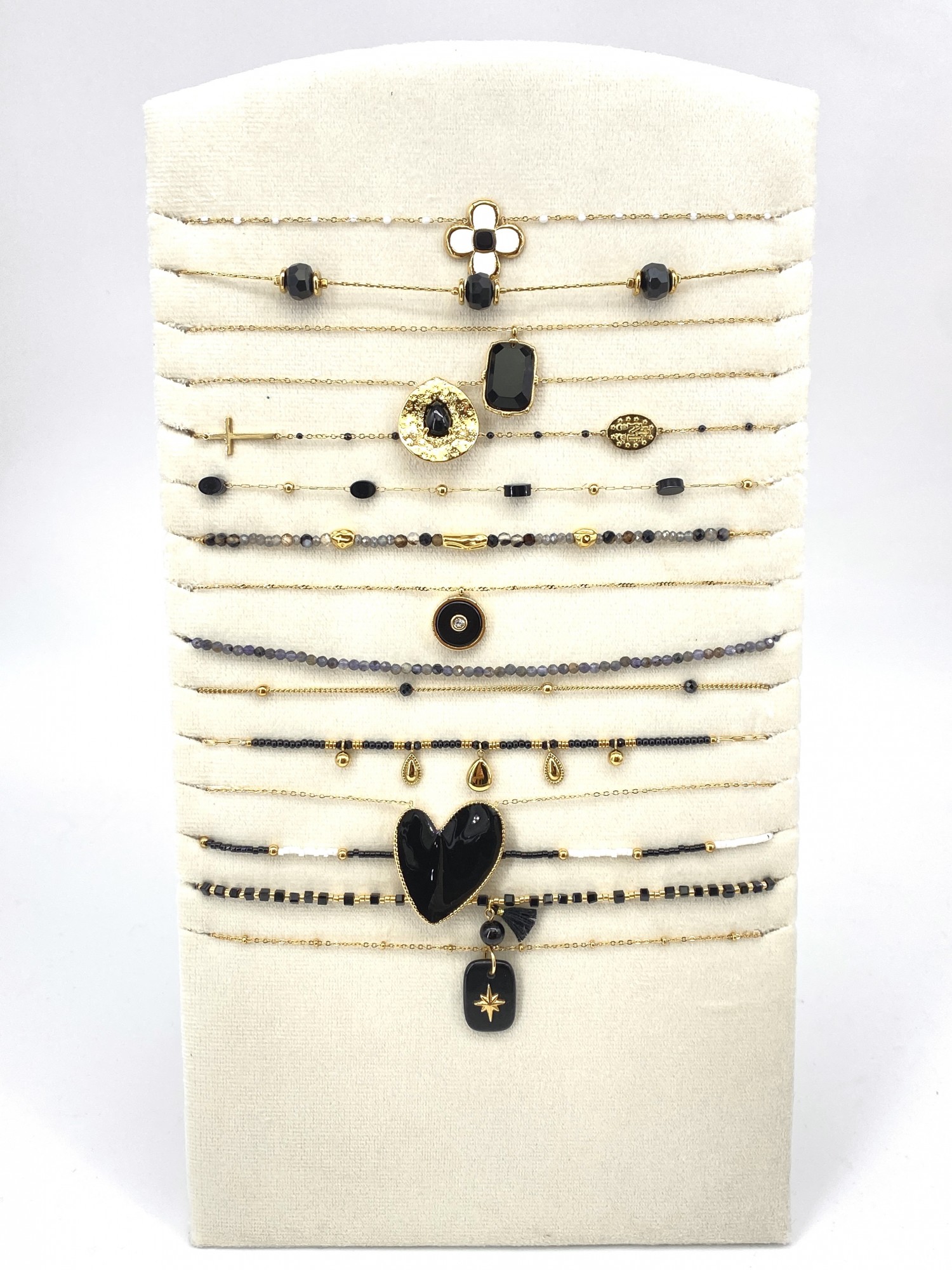 LOT15COLL590-1