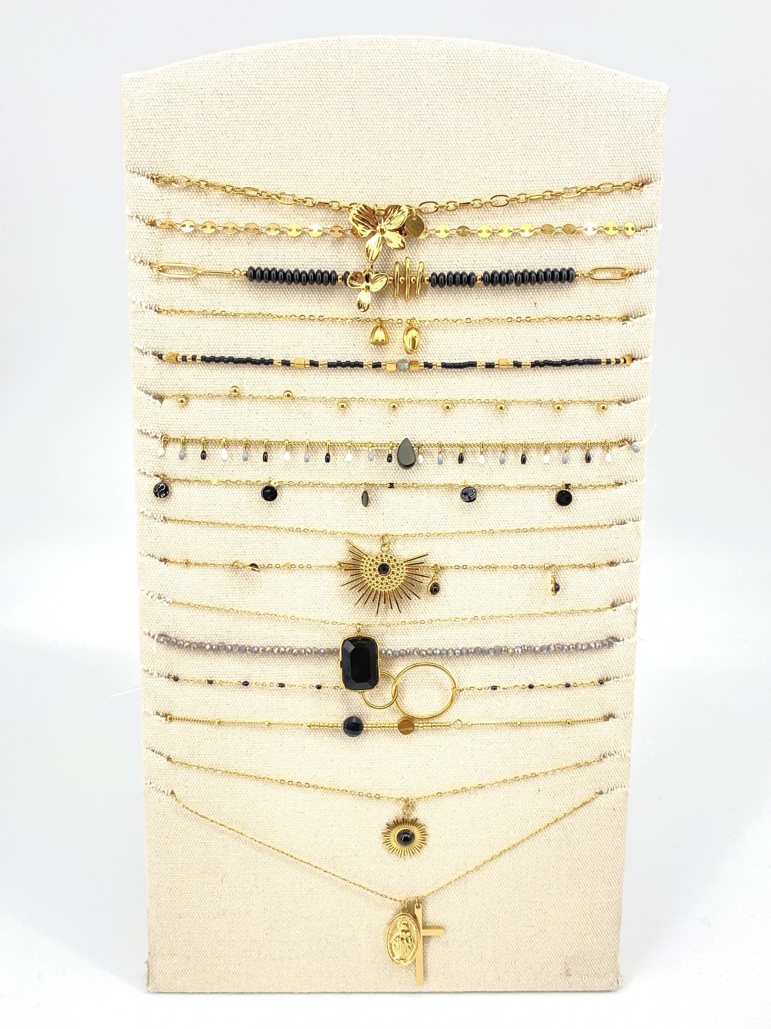 LOT15COLL590-4